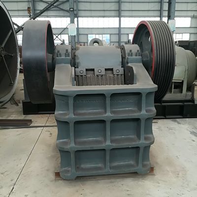 30kW PE400x600 모바일 소 금 광석 돌 턱 쇄기 1400x1740x1663mm 차원