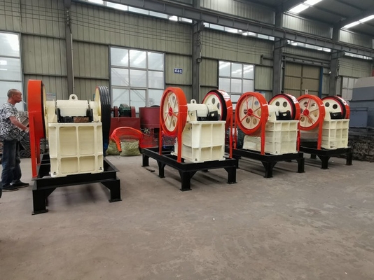 1-500t/h 금 광석 돌 분쇄용 휴대용 바위 분쇄 기계