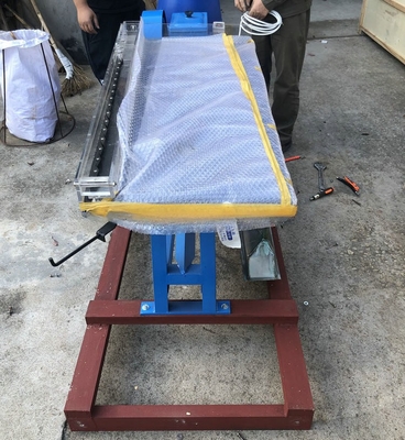 금 흔들기 테이블 진동 기계 무거운 광물 분리 380V / 415V / 440V 전압