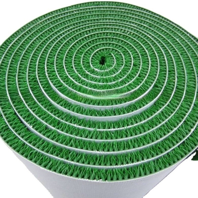 PE PVC 플라스틱 담요 코일 고직성 및 11-20mm 두께의 금 세탁 잔디